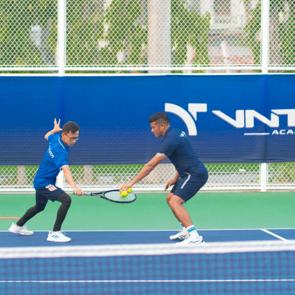 Khoa Hoc Tennis Co Ban VNTA Academy