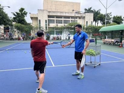 Học tennis giá rẻ tại Hà Nội