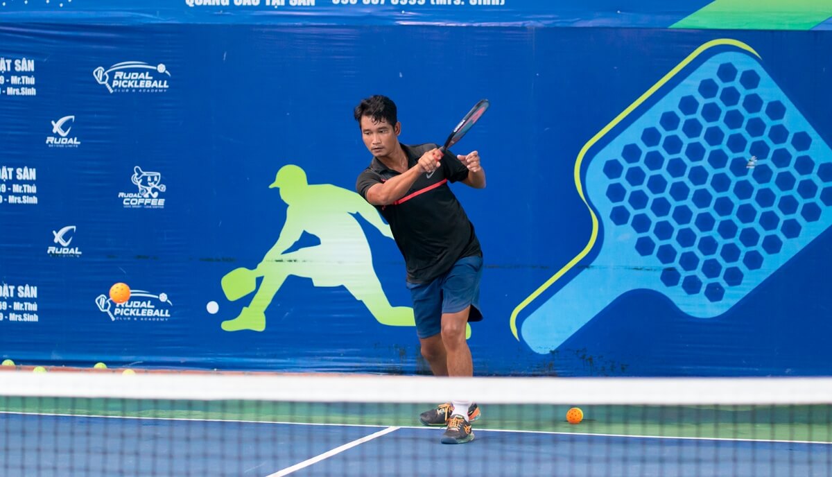 Pickleball môn thể thao hiện đại và đầy hấp dẫn thu hút sự chú ý của đông đảo người chơi trên toàn cầu.