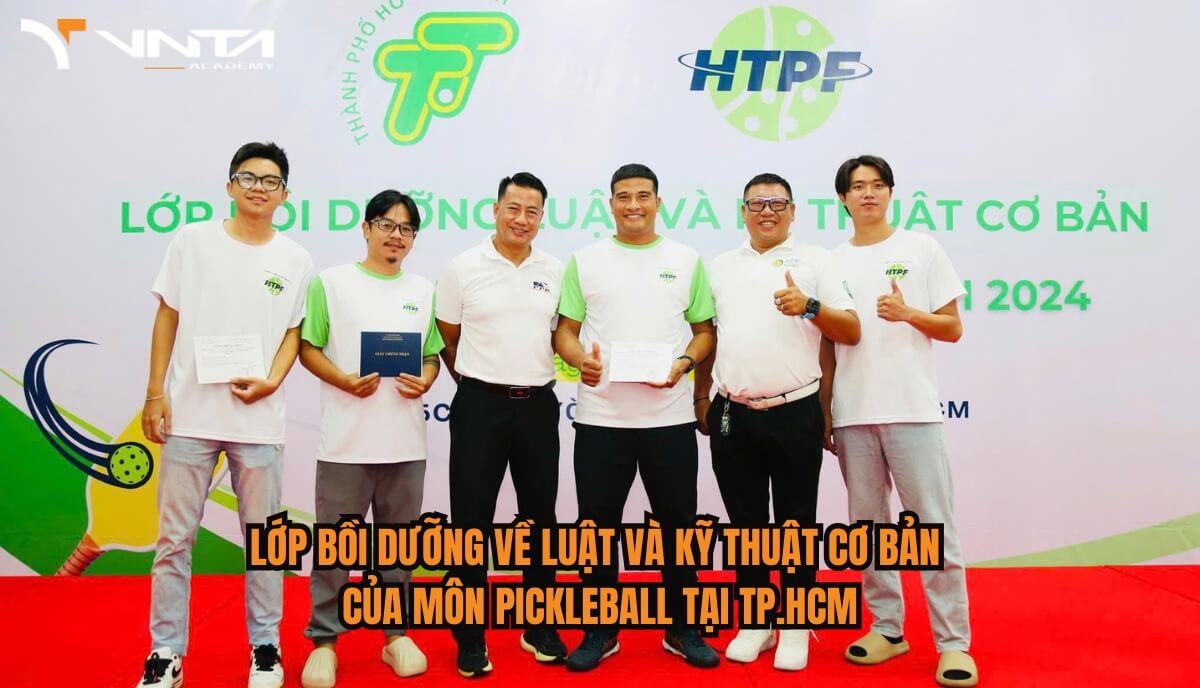 Các học viên tại lớp bồi dưỡng Pickleball vừa diễn ra tại TP.HCM