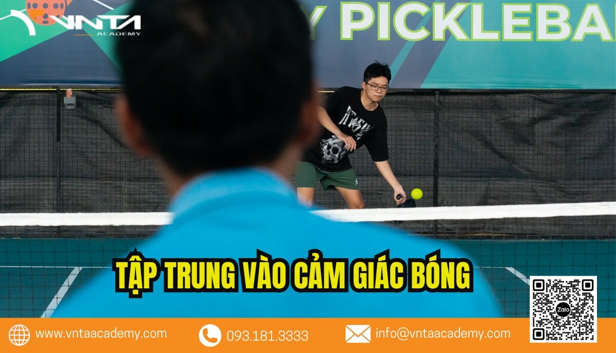 Cú đánh thứ 3 bỏ nhỏ chủ yếu dựa vào sự tinh tế trong cảm giác và kỹ thuật, thay vì sức mạnh.